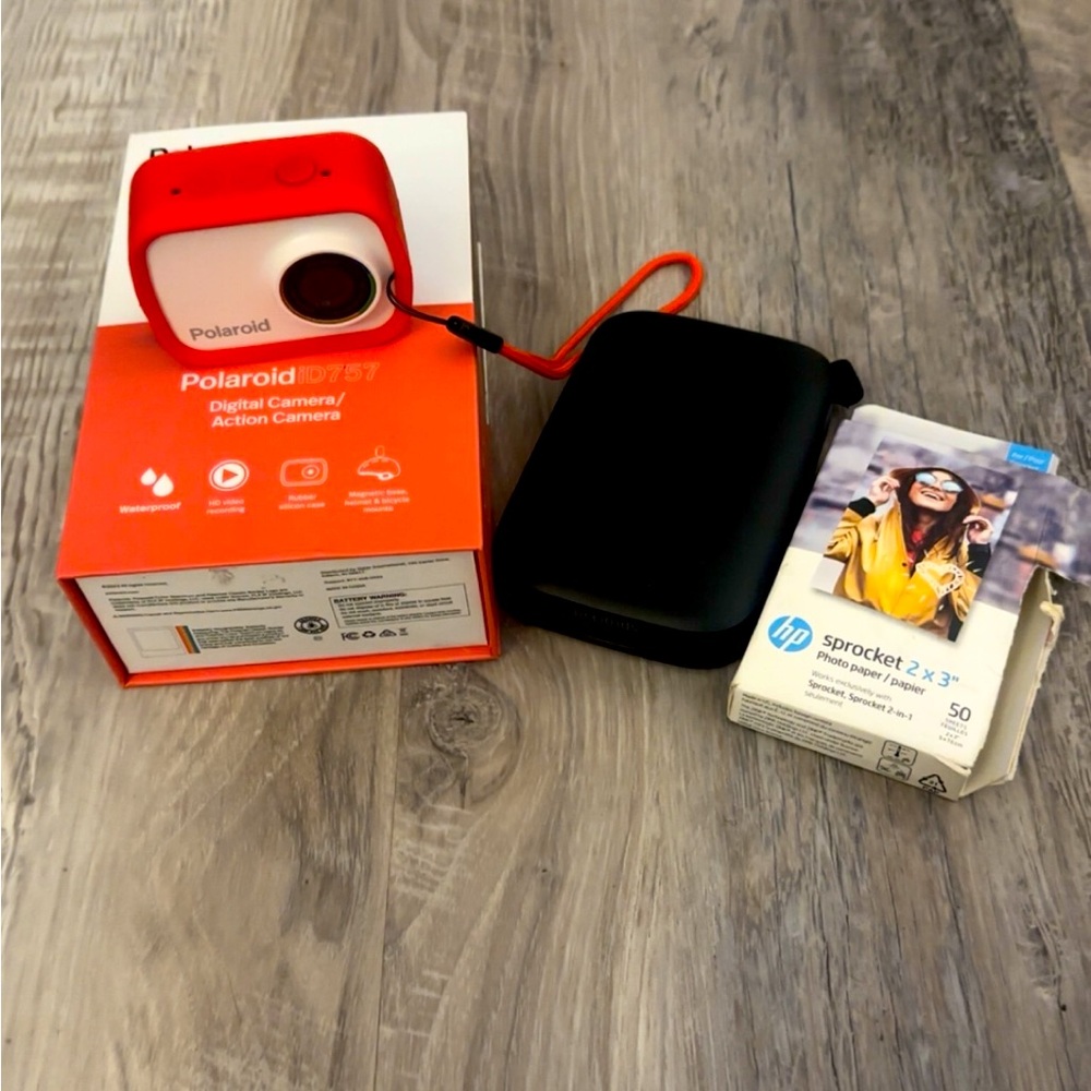 Polaroid digital camera & HP sprocket photo printer